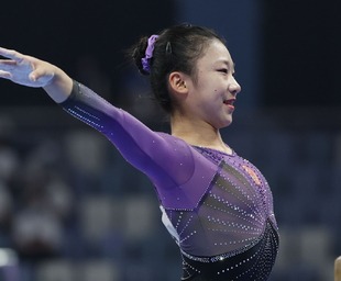 库尼亚破门舍什科失良机 曼联1-1利兹联